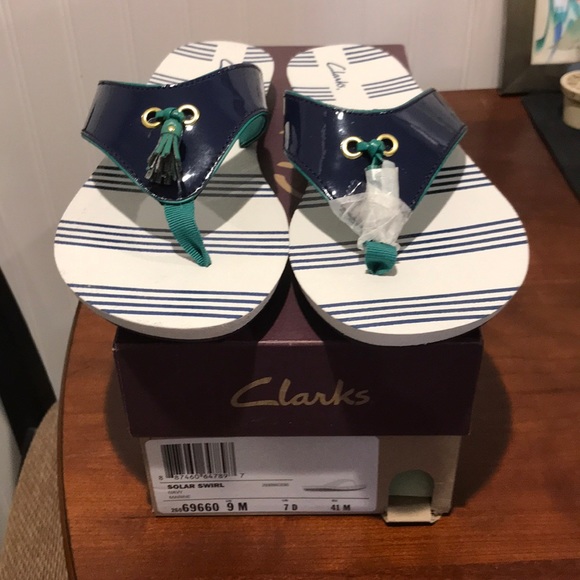 Clarks Shoes - Clark’s Flip flops